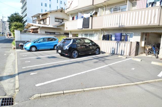 駐車場　敷地内駐車場☆