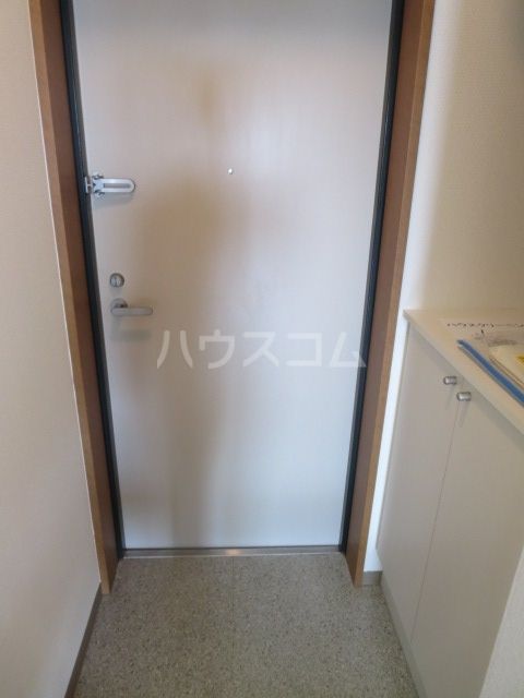 フレア堀江の玄関写真