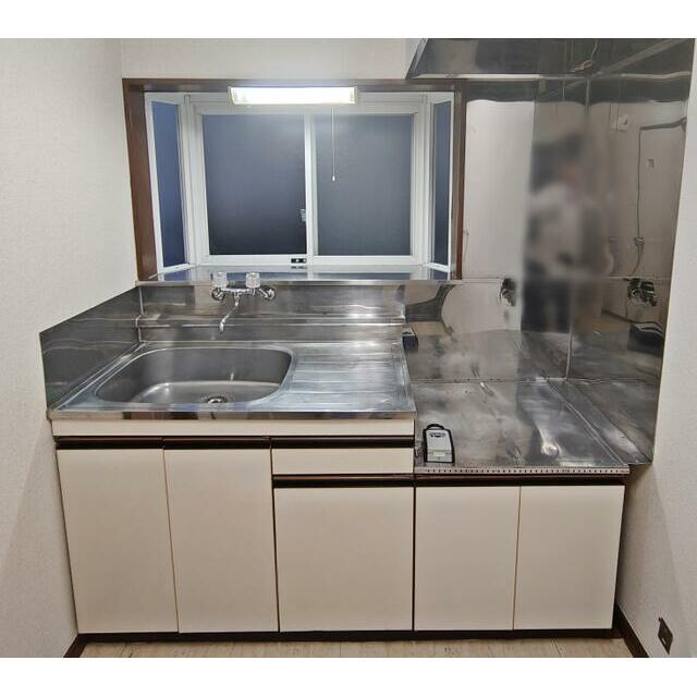 秦野市尾尻アパートのキッチン写真