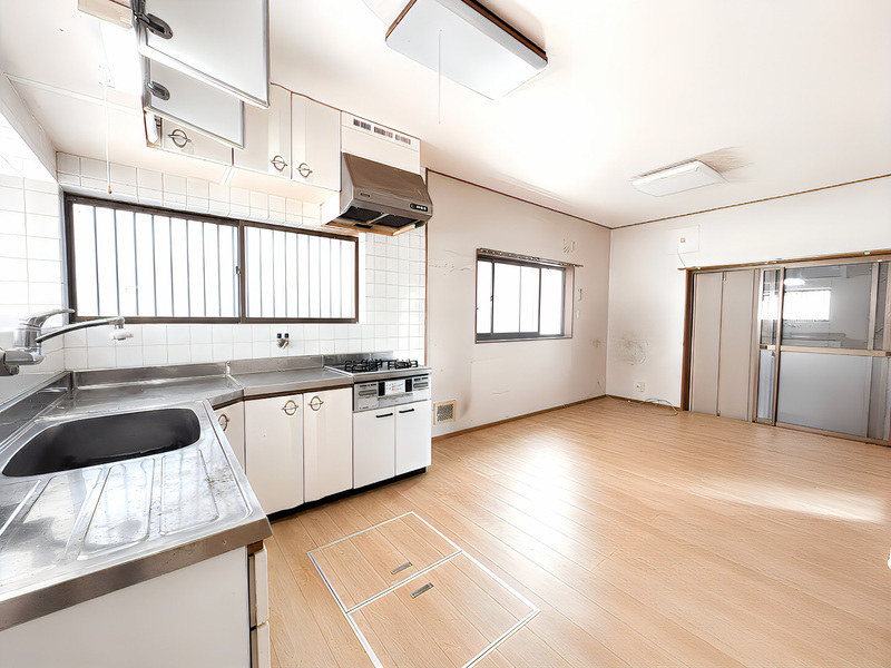 和歌山市大垣内戸建の居間写真