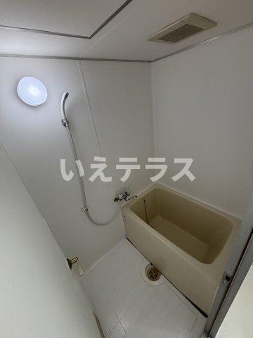 バス・シャワールーム　お風呂で日々の疲れを落としましょう