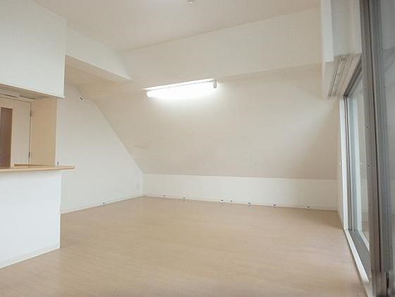 甲斐ヴィレッジの居間写真