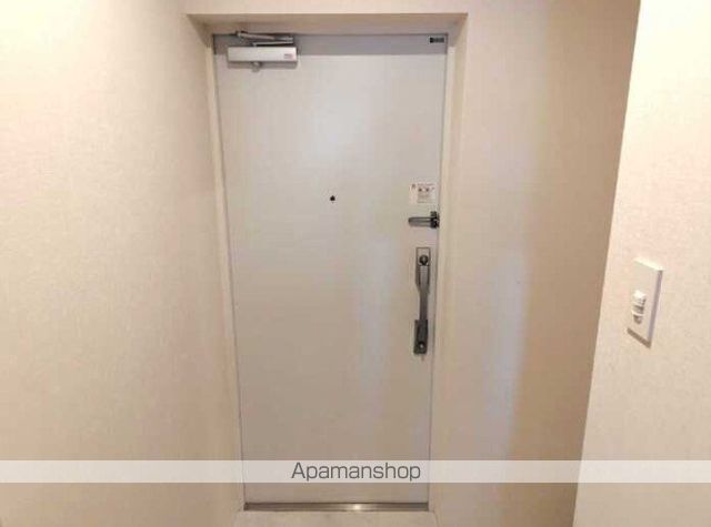 セントラル立川の玄関写真