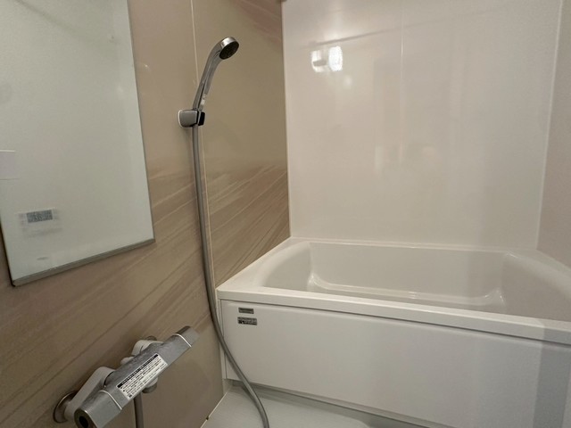 バス・シャワールーム　※写真は同タイプ住戸です。