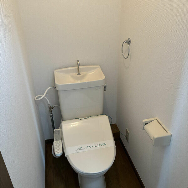西武池袋線 西所沢駅 徒歩11分 3階建 築29年のトイレ写真