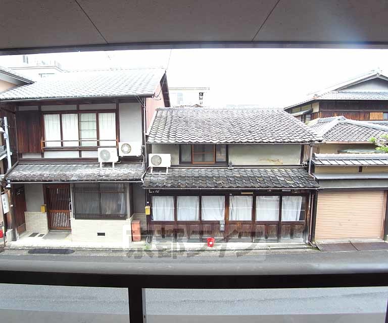 眺望　・お問い合わせは京都ライフ出町柳店まで・