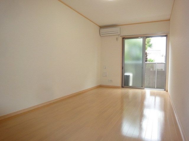アムール 豊友の居間写真