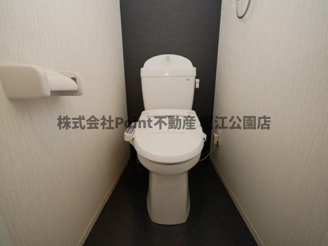 南海本線 難波駅 徒歩2分 10階建 築10年のトイレ写真