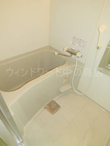 バス・シャワールーム　詳細は、ウィンドワード中の島までご相談下さい。