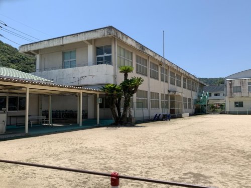 小学校　岡山市立灘崎小学校迫川分校（小学校）まで650m