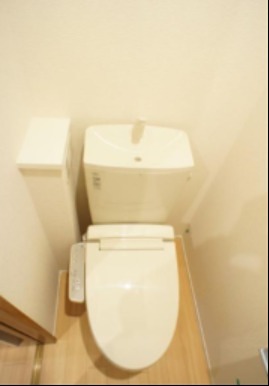 トイレ　同仕様写真を含む