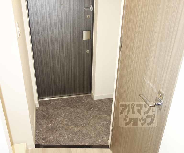 プレサンス THE KYOTO東福寺 EASTの玄関写真