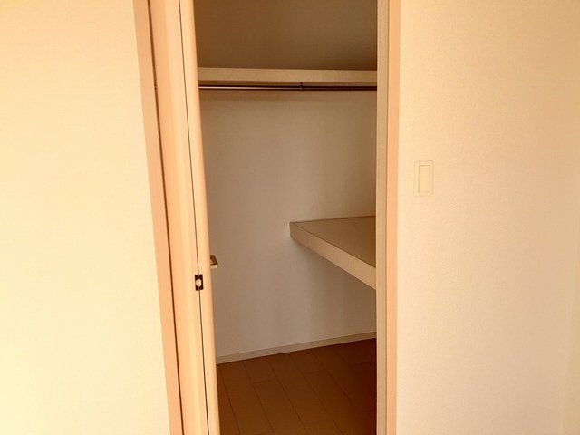 ソレイユ高岡Iの内装写真