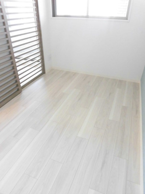 その他　窓付きの洋室です。