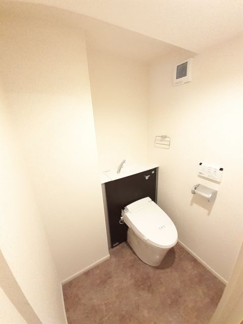 SUN16浜町のトイレ写真