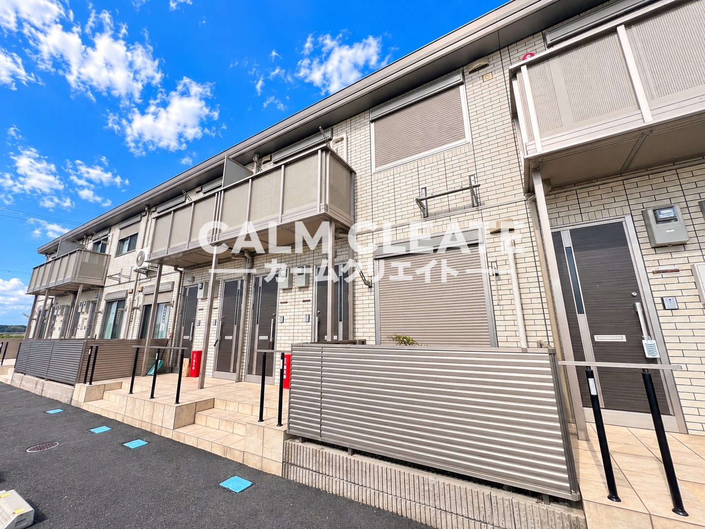 建物外観　ネット無料★人気のアイランドキッチンにはＩＨコンロ完備です◆