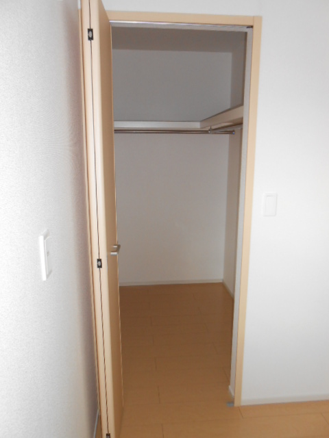 収納　寝室内収納（ウォークインクローゼット）完備