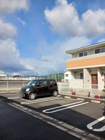 駐車場　駐車場があります