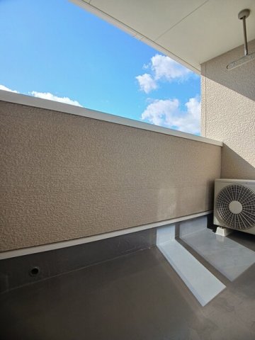 バルコニー　広々としたバルコニーです