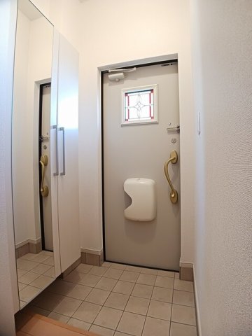 玄関　明るい玄関です