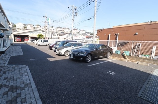 駐車場　駐車場