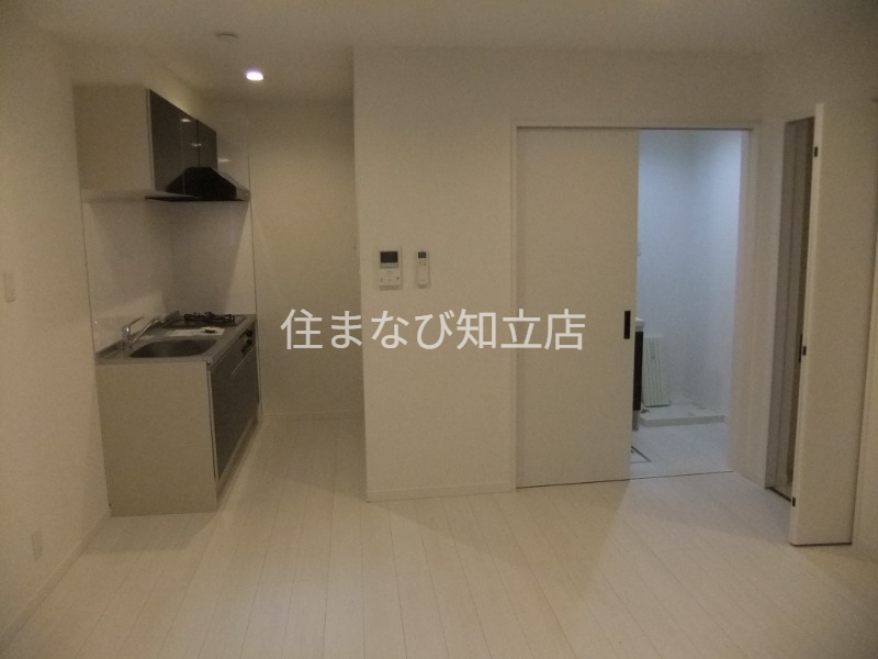 居室・リビング　同型別部屋写真