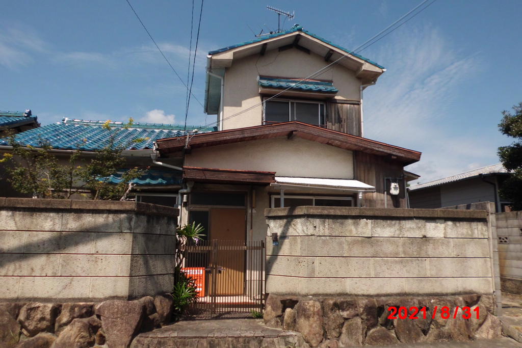 荘園貸家の建物外観