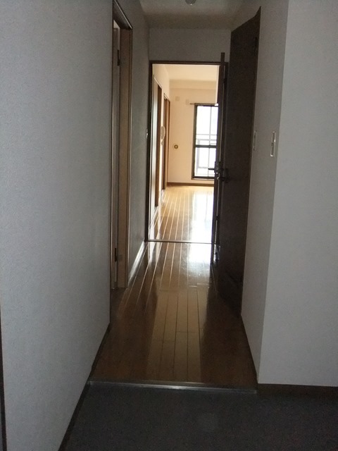 マイヅルグランドマンションの玄関写真
