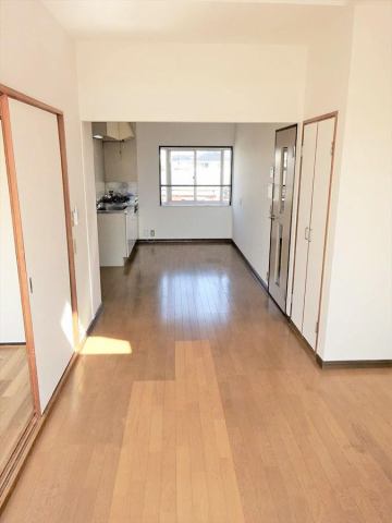 居室・リビング　使いやすい居間です