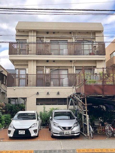 寿美屋マンションの建物外観