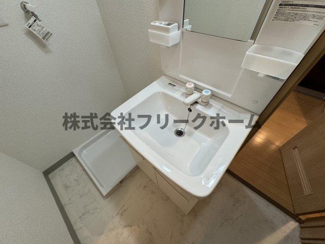 【武蔵野市緑町のマンションの洗面設備】