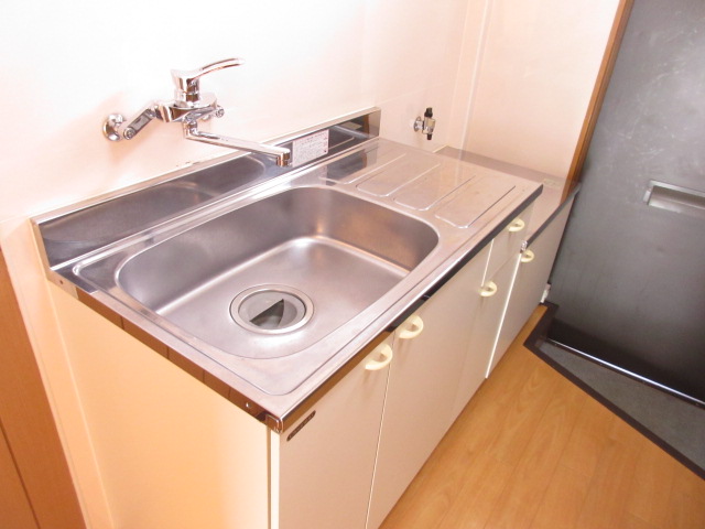 キッチン　使いやすいシングルレバー水栓です