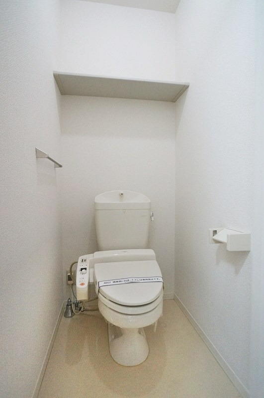 【春日市白水ヶ丘のアパートのトイレ】