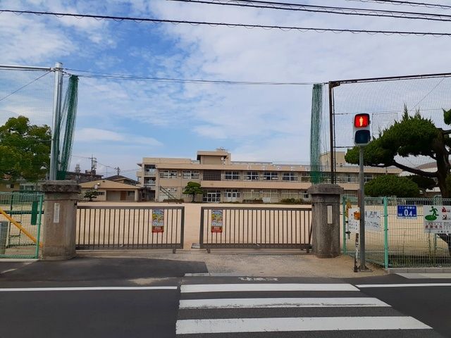 小学校　川口小学校（小学校）まで550m