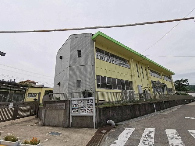 【吾川郡いの町枝川のマンションの幼稚園・保育園】