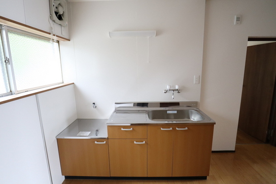 キッチン　※別部屋の写真です