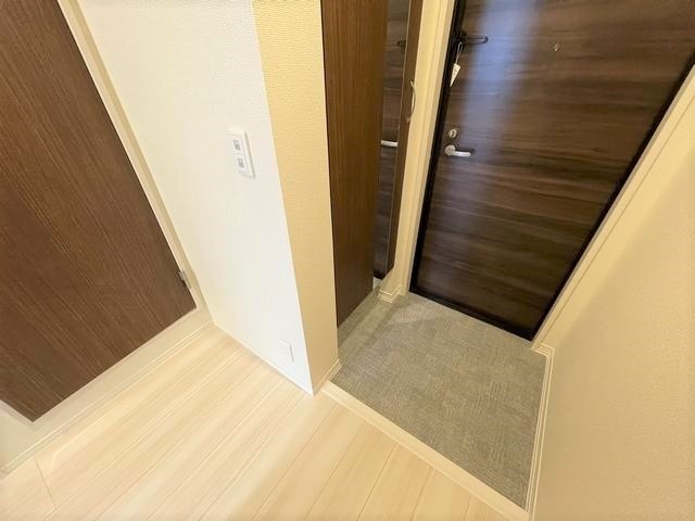 【Ｄ－ｒｏｏｍ桜木町の玄関】