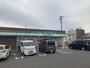 コンビニ　ファミリーマート　千成西店（コンビニ）まで487m
