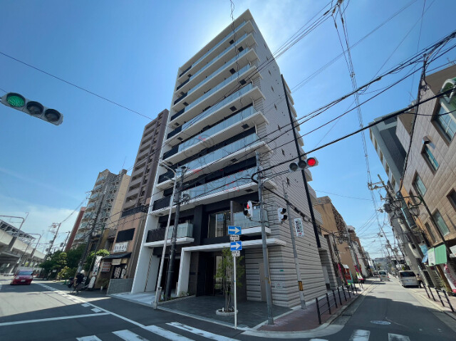 大阪市阿倍野区西田辺町のマンションの建物外観