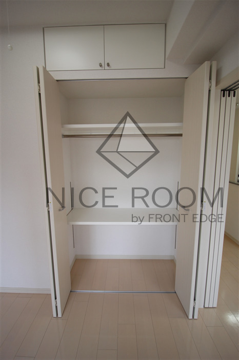 収納　エステムコート新大阪IXグランブライト　収納