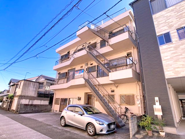 建物外観　2025年10月撮影