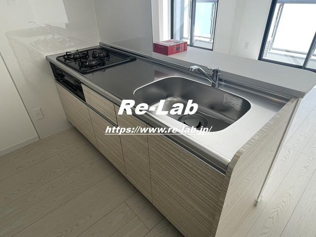 キッチン　※参考として他のお部屋の写真