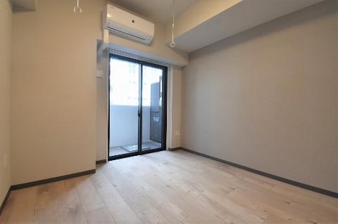 居室・リビング　室内