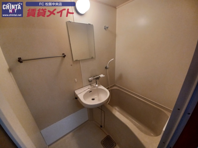バス・シャワールーム　同物件別室画像