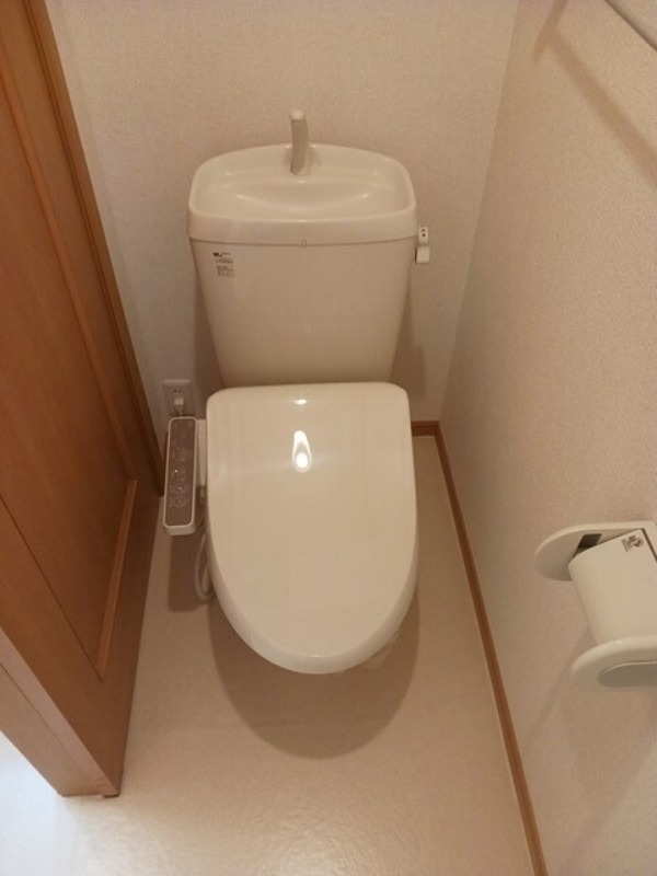 トイレ　図面と現状に相違がある場合には現状を優先