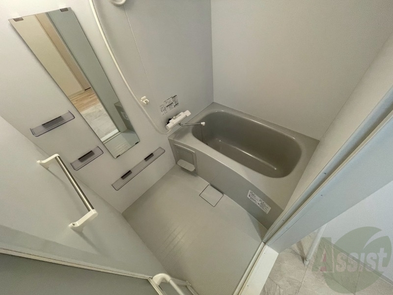 バス・シャワールーム　お風呂になります。一日の疲れを癒してくださいね。