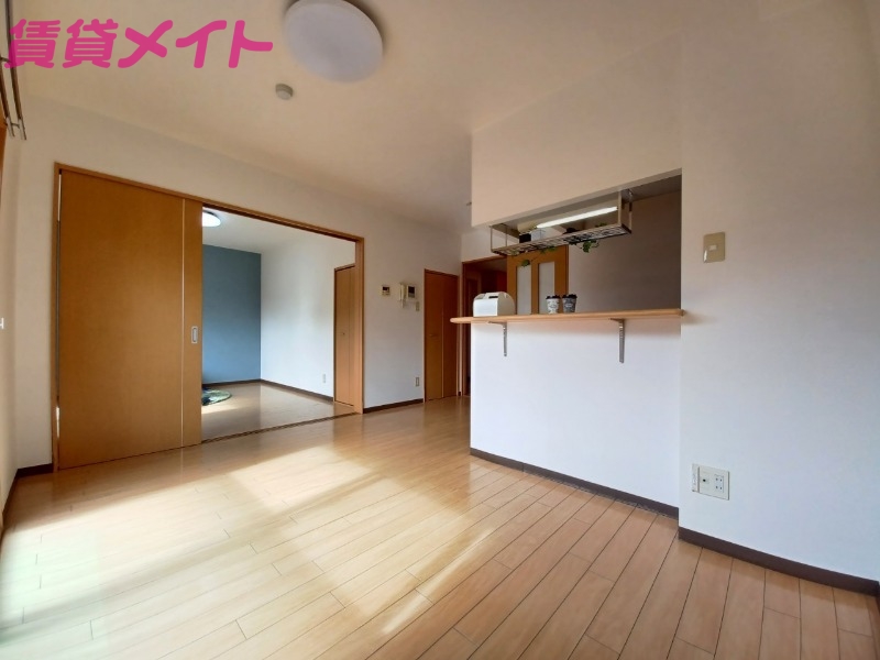 居室・リビング　同物件別部屋参考写真です。