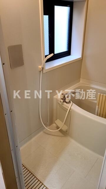 バス・シャワールーム　ゆったり過ごせるお風呂です