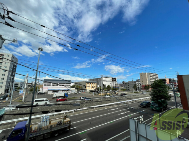 眺望　目の前に高い建物はないので、風通しも良さそうです。