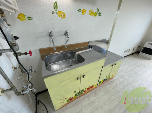 キッチン　ガスコンロを設置したらお料理も出来ますよ。